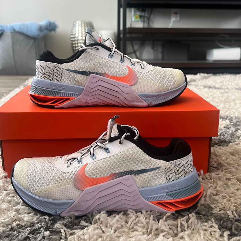 ⭐️⭐️EUC/(like new) Women’s Nike Metcon 7 Premium Training Tennis Shoe